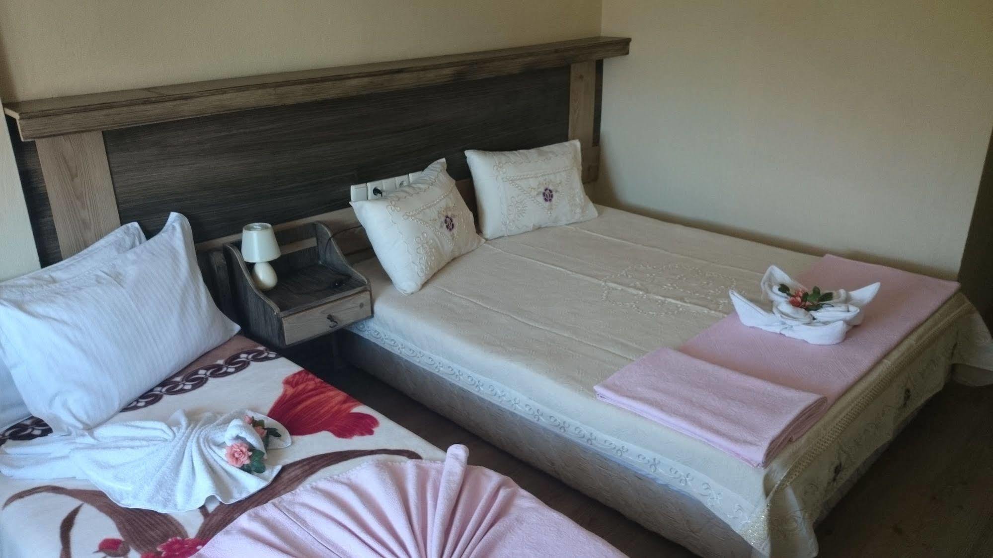 סלצ'וק Wallabies Aquaduct Hotel מראה חיצוני תמונה