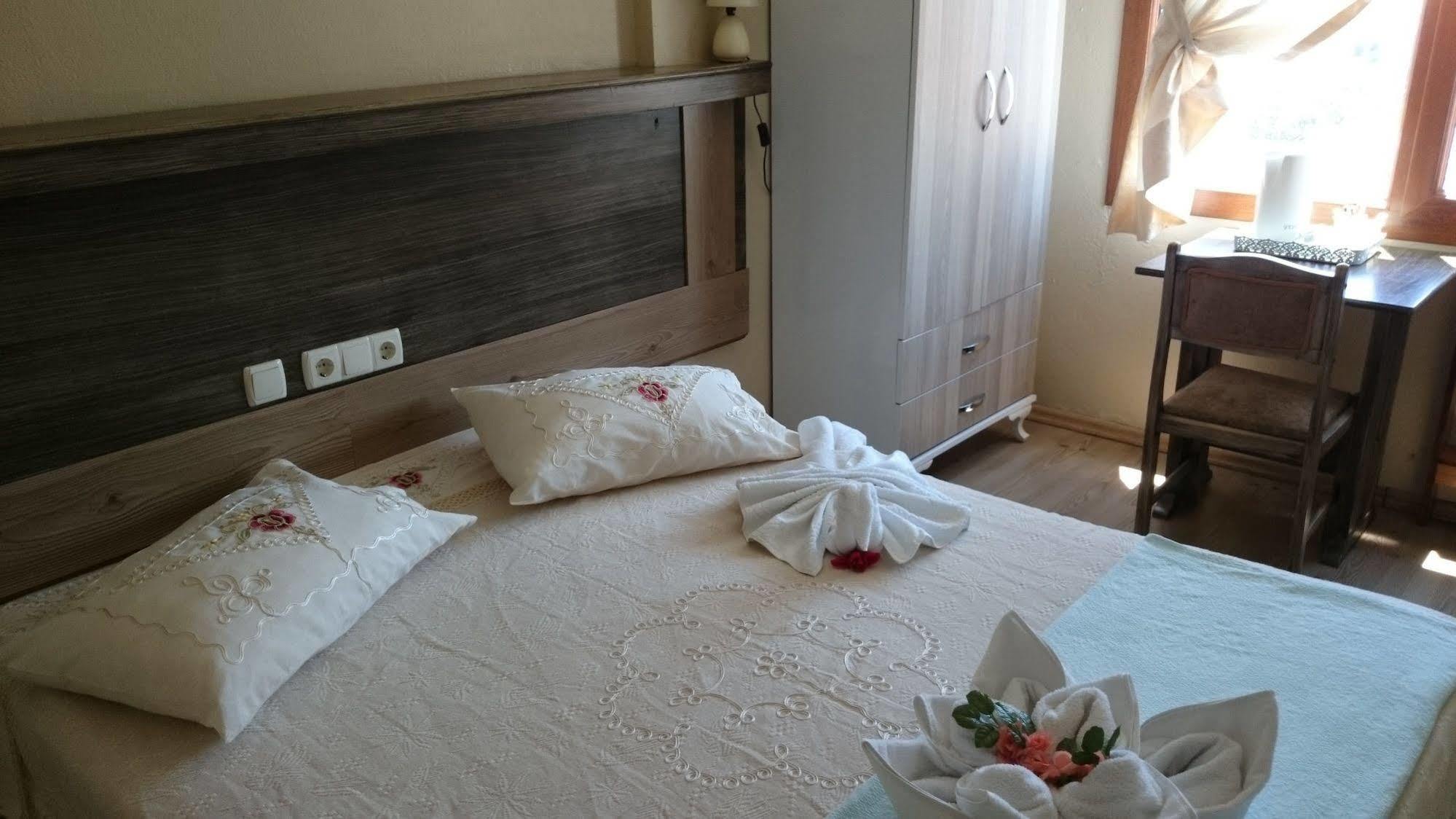 סלצ'וק Wallabies Aquaduct Hotel מראה חיצוני תמונה